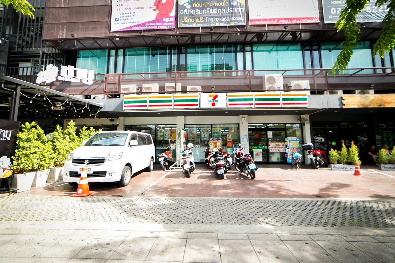 In My Bed Hostel Bangkok Exterior foto